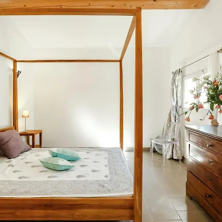 Holiday home Lovely In Grimaud Near Seabeach Saint-Tropez