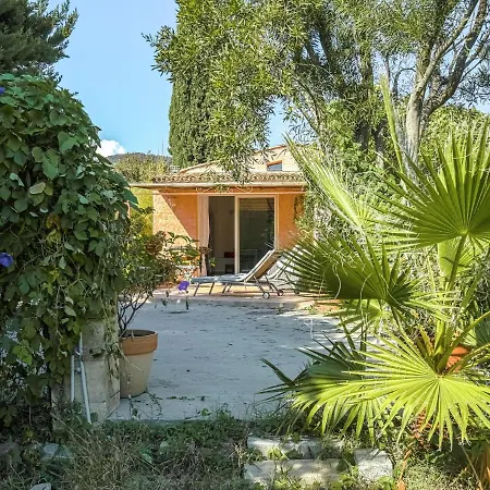 Lovely In Grimaud Near Seabeach